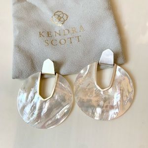 Kendra Scott Capiz Earrings